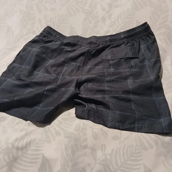Burnside Mens NWT Shorts. Size XL. - Picture 3 of 9